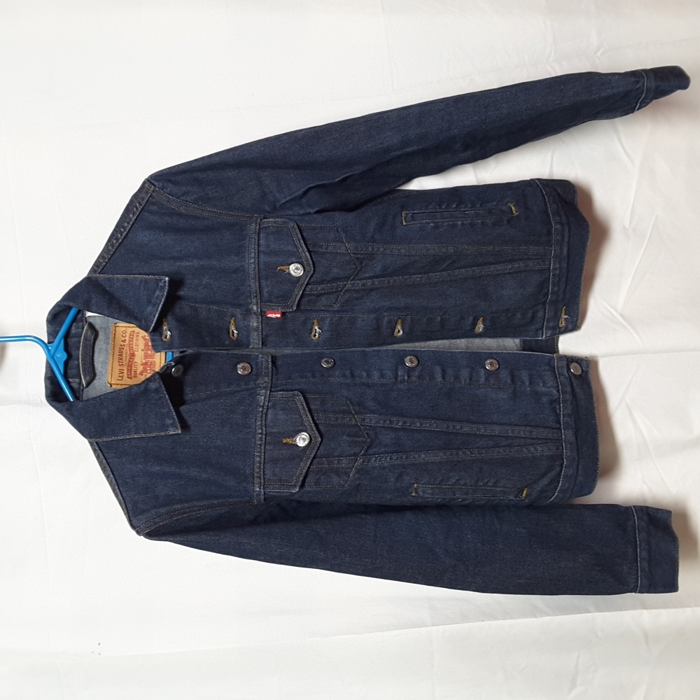 Levi jean jacket small light weight